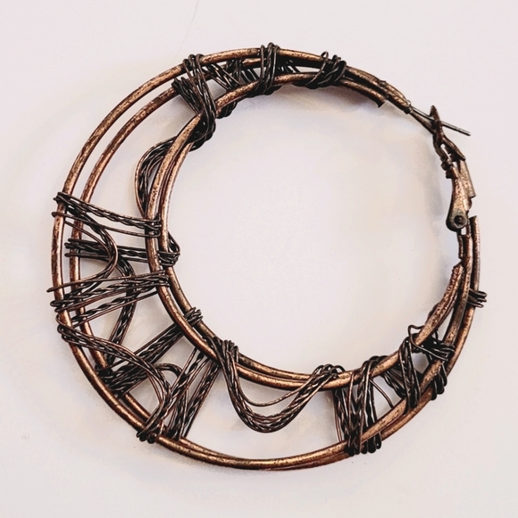 Earrings - Picture 2 of 7